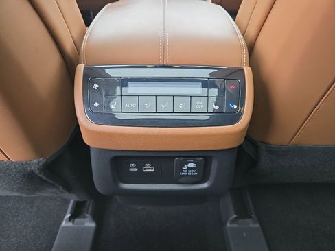 Used 2025 INFINITI QX60 Sensory image 18