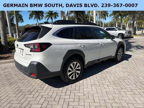 Used 2023 Subaru Outback Premium image 7