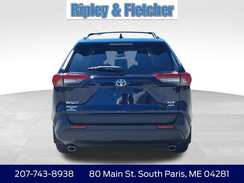 Used 2022 Toyota RAV4 XLE w/ Convenience Package AWD/4WD image 7