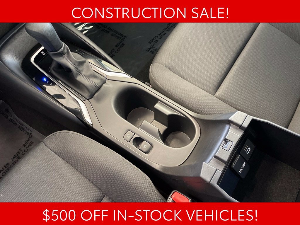 Used 2025 Toyota Corolla LE FWD image 9
