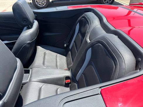 Used 2020 Chevrolet Camaro SS RWD image 10