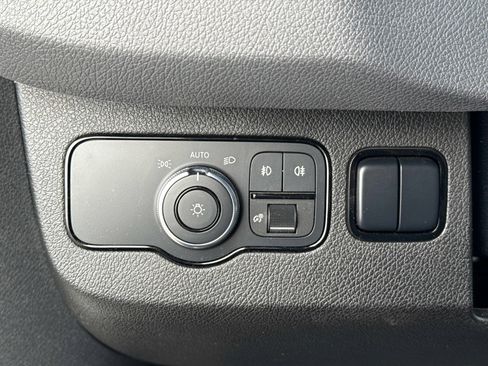 Used 2020 Mercedes-Benz Sprinter 2500 w/ Comfort Plus Package image 29