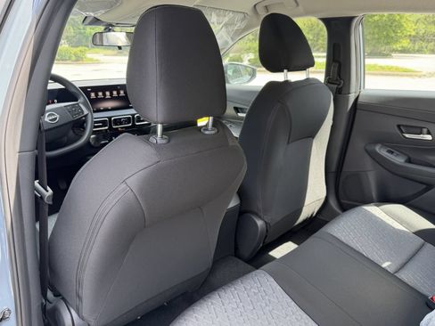 New 2026 Nissan Sentra SV w/ SV Convenience Package FWD image 19
