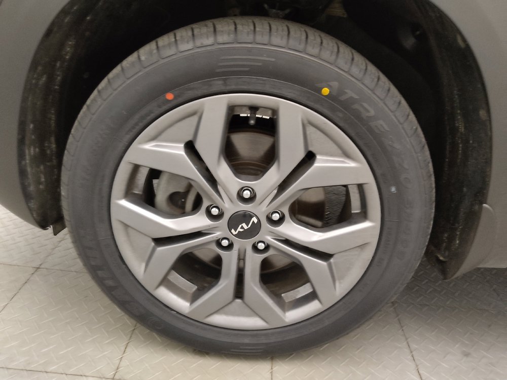 Used 2024 Kia Seltos LX AWD/4WD image 31