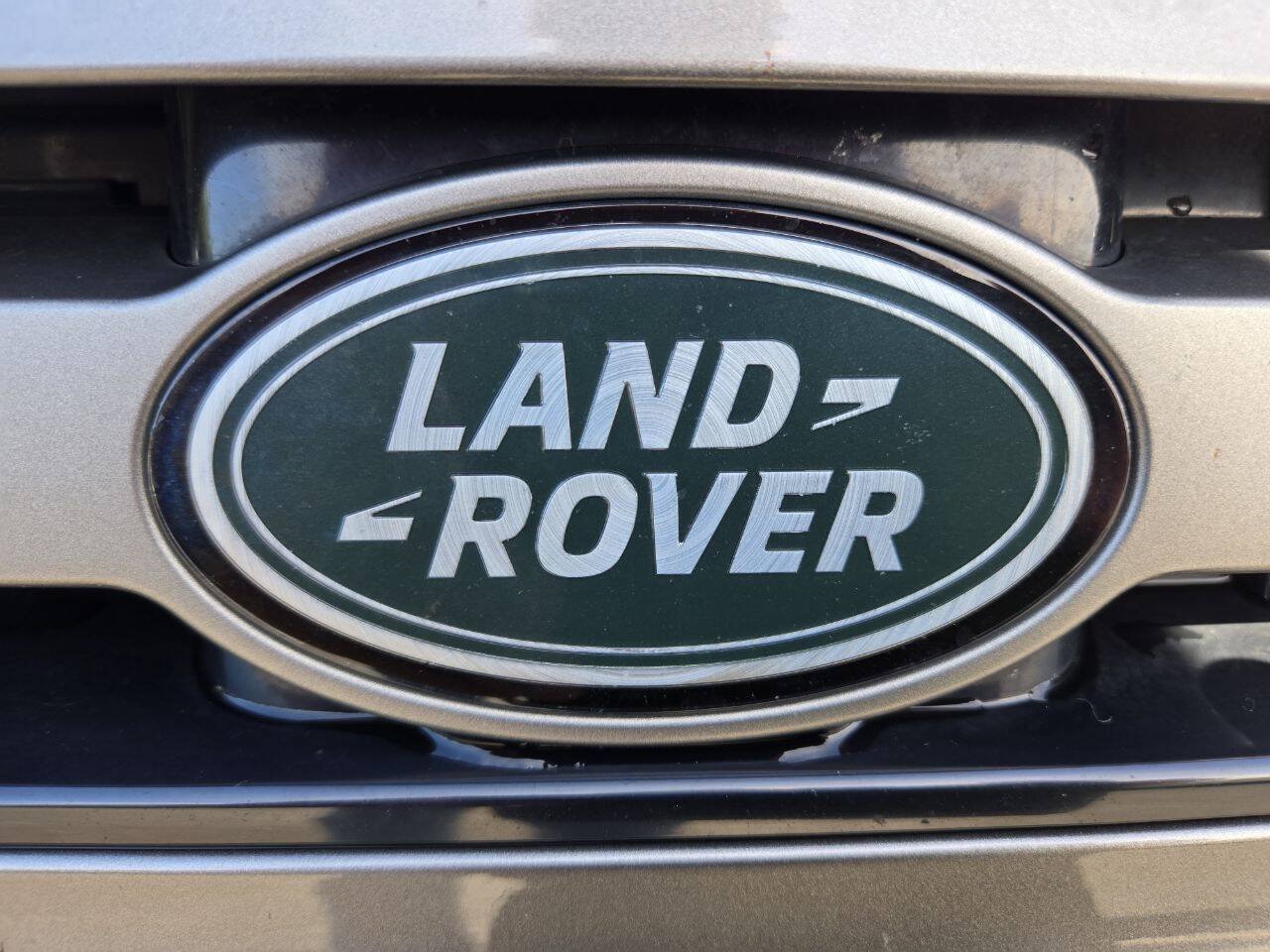 Used 2021 Land Rover Defender 110 X-Dynamic HSE AWD/4WD image 10
