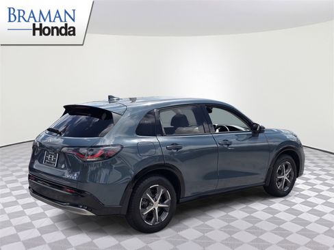 Certified 2023 Honda HR-V EX-L image 4