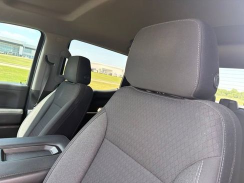 Used 2022 Chevrolet Silverado 1500 LT RWD image 15