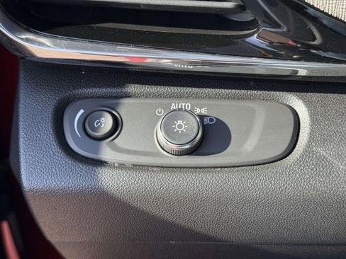 Used 2024 Buick Envista Avenir image 20