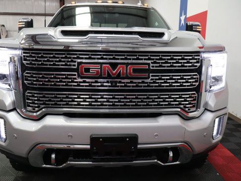 Used 2022 GMC Sierra 3500 Denali w/ Denali Ultimate Package AWD/4WD image 29