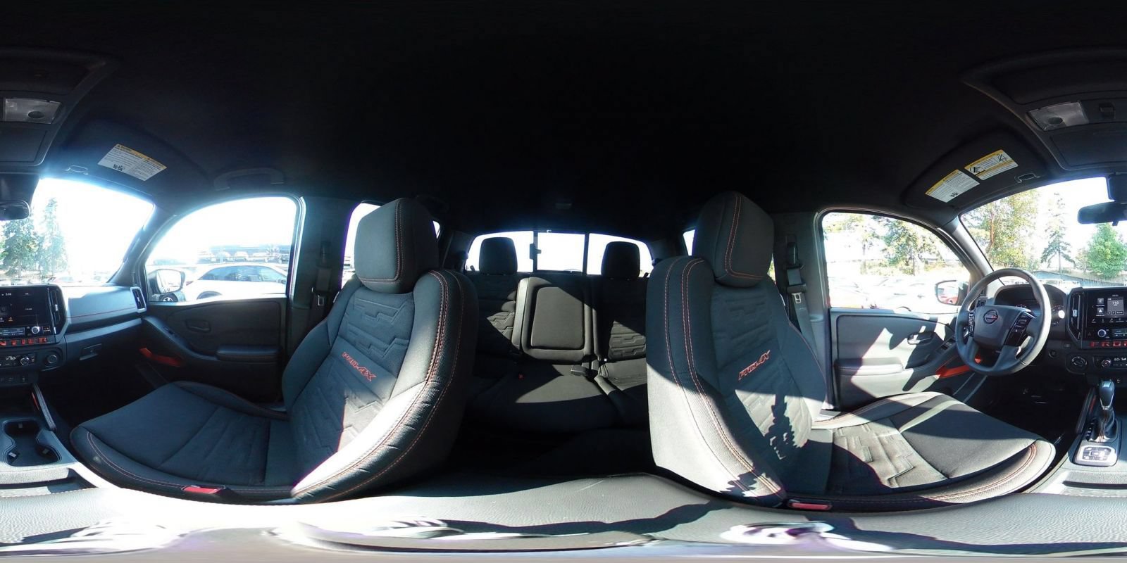 Used 2026 Nissan Frontier PRO-4X AWD/4WD image 42