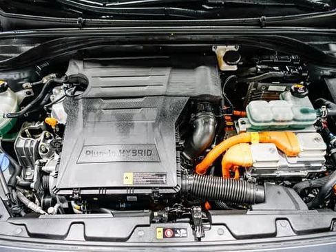 Used 2020 Hyundai Ioniq SEL image 26