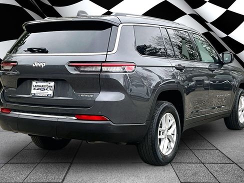 Used 2022 Jeep Grand Cherokee L Laredo w/ Luxury Tech Group I image 2