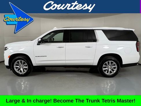 Used 2023 Chevrolet Suburban Premier image 5