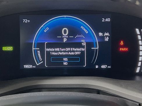 Used 2025 Toyota Camry SE w/ Convenience Package image 22