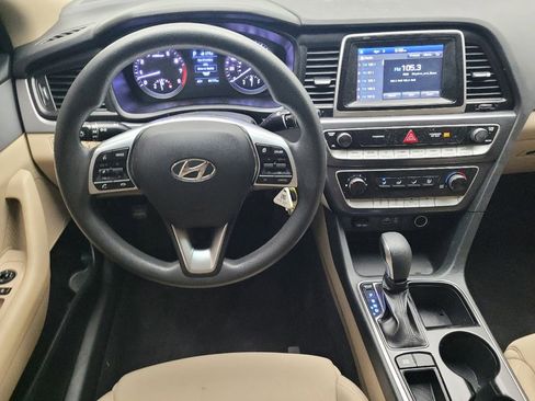 Used 2018 Hyundai Sonata SE FWD image 22