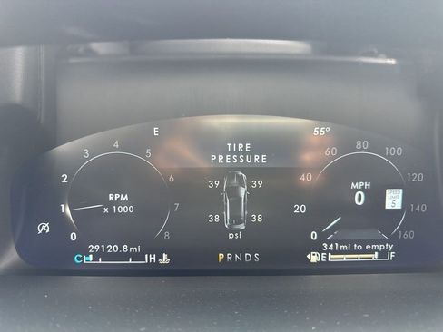 Used 2023 Lincoln Nautilus Reserve w/ Luxury Package image 17