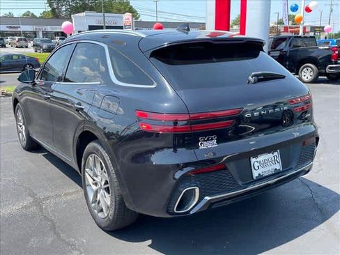 Used 2025 Genesis GV70 2.5T AWD/4WD image 6
