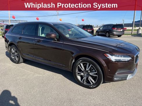Used 2017 Volvo V90 T6 Cross Country AWD/4WD image 8