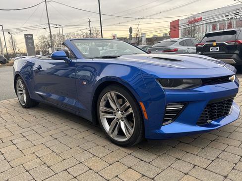 Used 2016 Chevrolet Camaro SS image 8