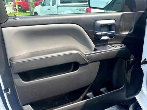 Used 2015 Chevrolet Silverado 2500 W/T w/ WT Fleet Convenience Package image 9