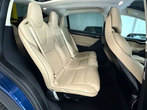 Used 2016 Tesla Model X 75D image 22