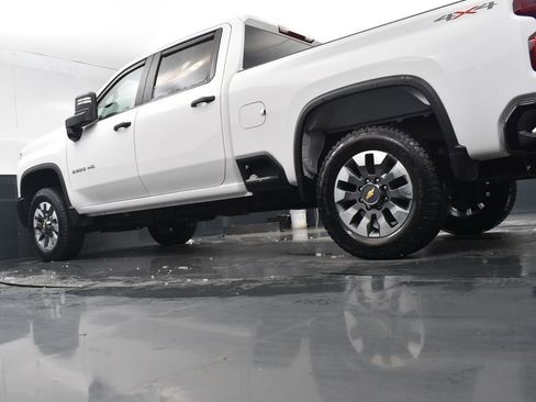 Used 2025 Chevrolet Silverado 2500 Custom w/ Custom Value Package image 25