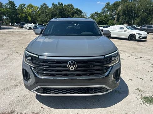 Used 2024 Volkswagen Atlas Cross Sport SE w/ Black Wheel Package FWD image 15