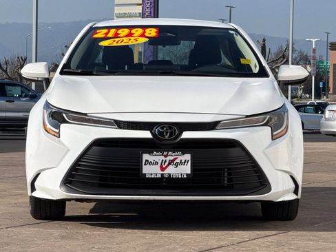Certified 2025 Toyota Corolla LE image 11