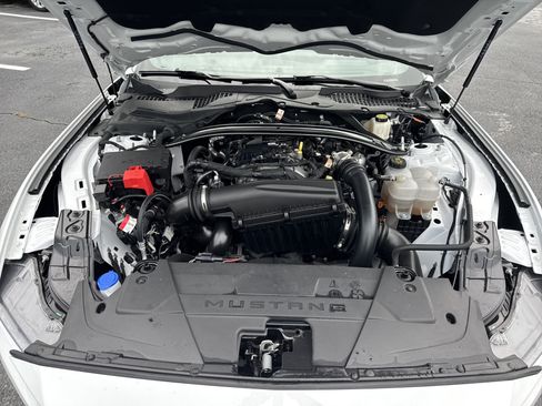 Used 2025 Ford Mustang Premium RWD image 30