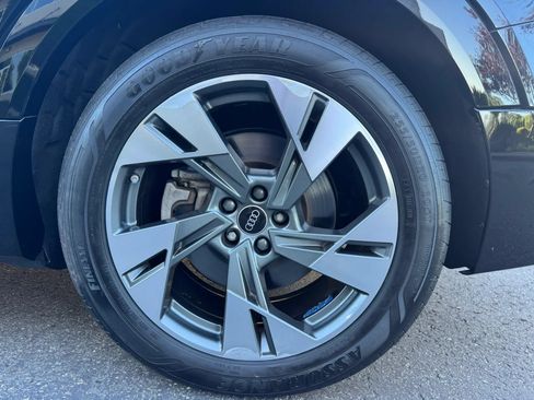 Used 2022 Audi e-tron Premium AWD/4WD image 20