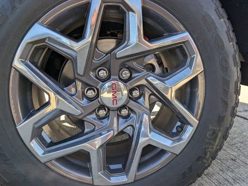 New 2026 GMC Sierra 1500 SLT w/ SLT Premium Package AWD/4WD image 7