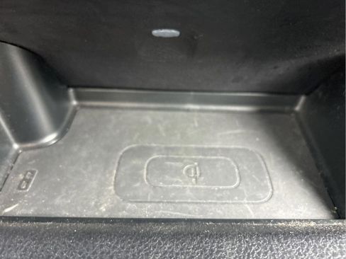 Used 2020 Toyota Tacoma TRD Sport AWD/4WD image 30