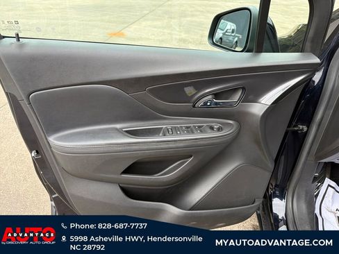 Used 2022 Buick Encore Preferred w/ Safety Package image 9