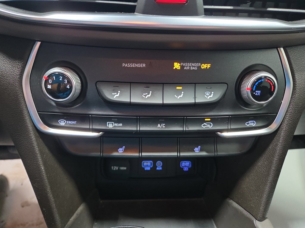 Used 2020 Hyundai Santa Fe SEL w/ Cargo Package FWD image 36