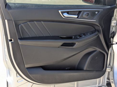 Used 2019 Ford Edge ST w/ Equipment Group 401A AWD/4WD image 14