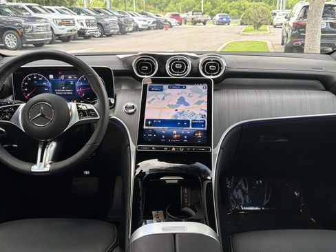 Certified 2025 Mercedes-Benz GLC 300 4MATIC image 13