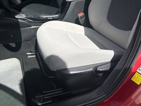 Used 2020 Toyota Corolla LE FWD image 20