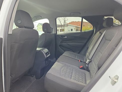 Used 2023 Chevrolet Equinox LT image 16