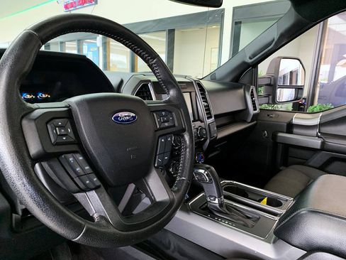 Used 2016 Ford F150 XLT w/ Equipment Group 302A Luxury AWD/4WD image 8