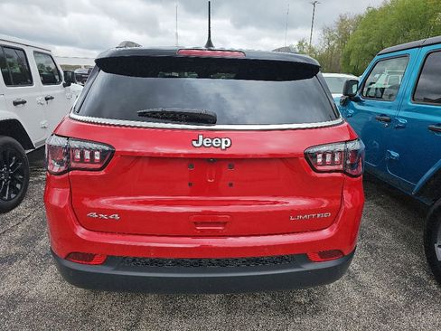 Used 2024 Jeep Compass Limited AWD/4WD image 14