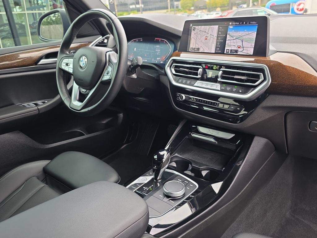 Used 2024 BMW X3 sDrive30i RWD image 16