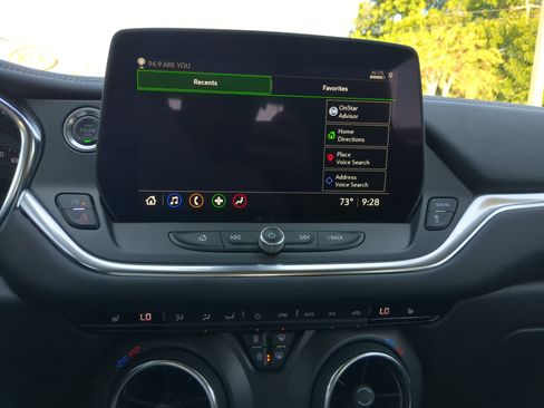 Used 2025 Chevrolet Blazer LT image 20