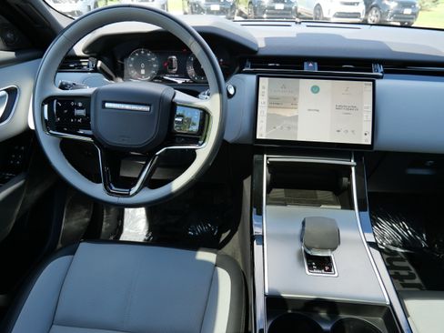 Used 2026 Land Rover Range Rover Velar S AWD/4WD image 20