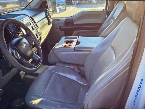 Used 2017 Ford F250 XL w/ Power Equipment Group image 10