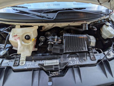 Used 2005 Chevrolet Express 3500 image 13