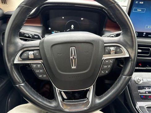 Used 2023 Lincoln Nautilus Reserve w/ Luxury Package AWD/4WD image 12