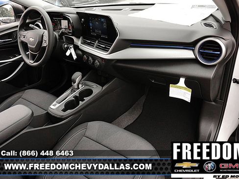 New 2026 Chevrolet Trax LS FWD image 12
