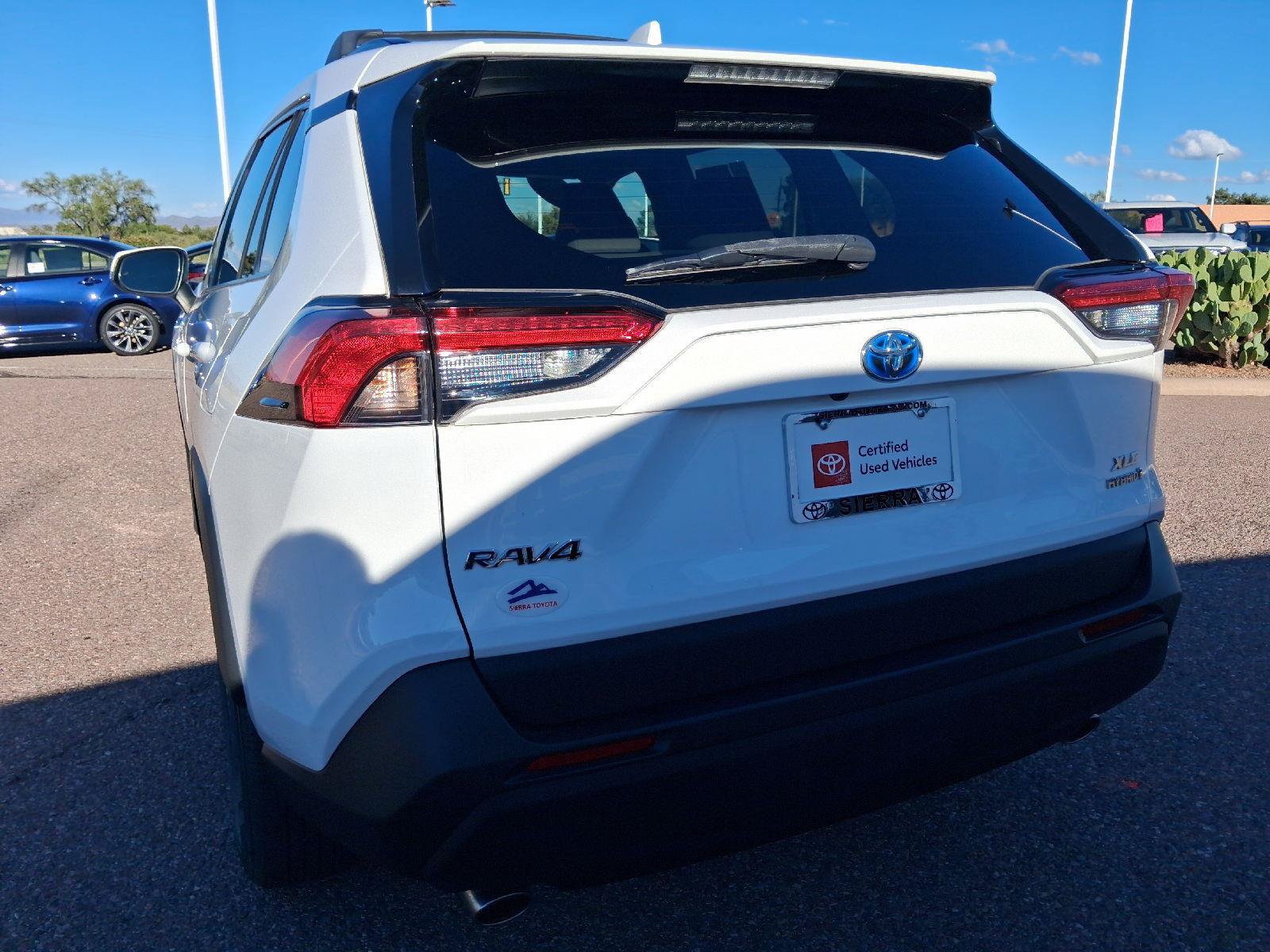 Used 2021 Toyota RAV4 XLE w/ Convenience Package AWD/4WD image 13
