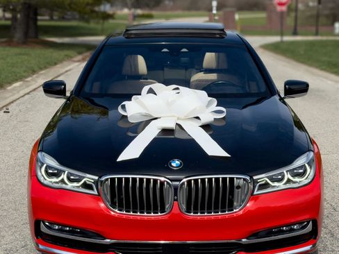 Used 2016 BMW 750Li xDrive image 2