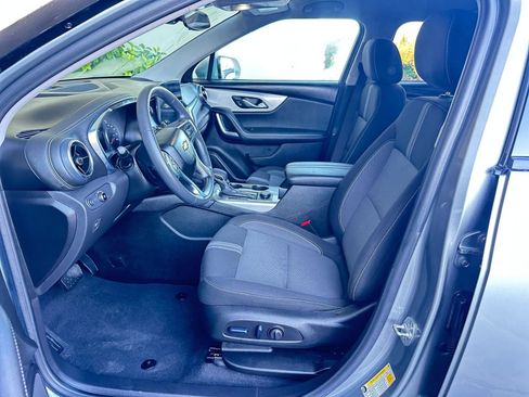 Used 2025 Chevrolet Blazer LT image 27